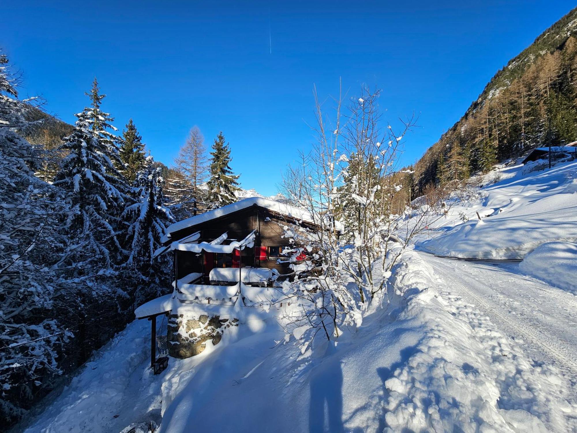 Petit Chalet Rustique Et Bucolique Bovernier 외부 사진